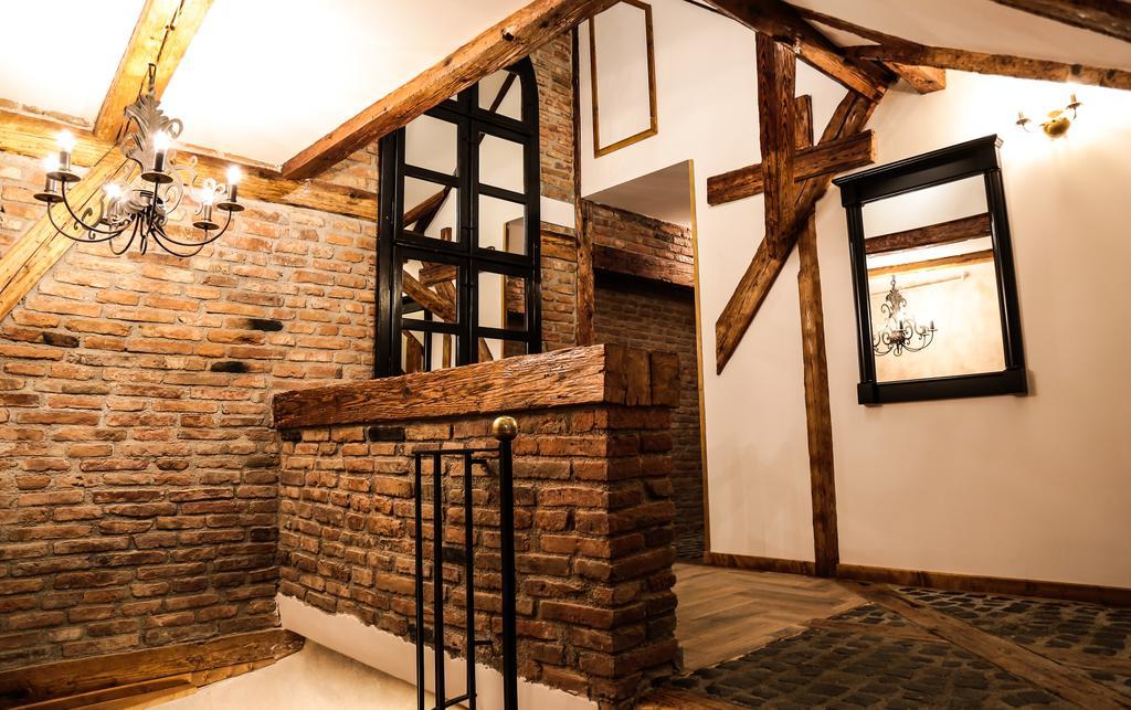 ホテル Casa Crown ブラショフ エクステリア 写真
