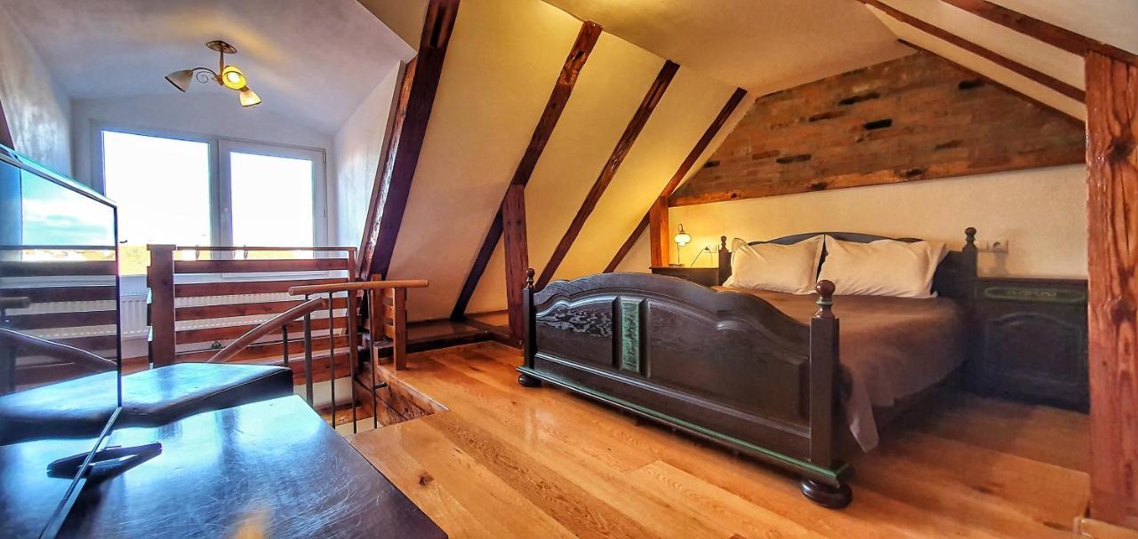 ホテル Casa Crown ブラショフ エクステリア 写真